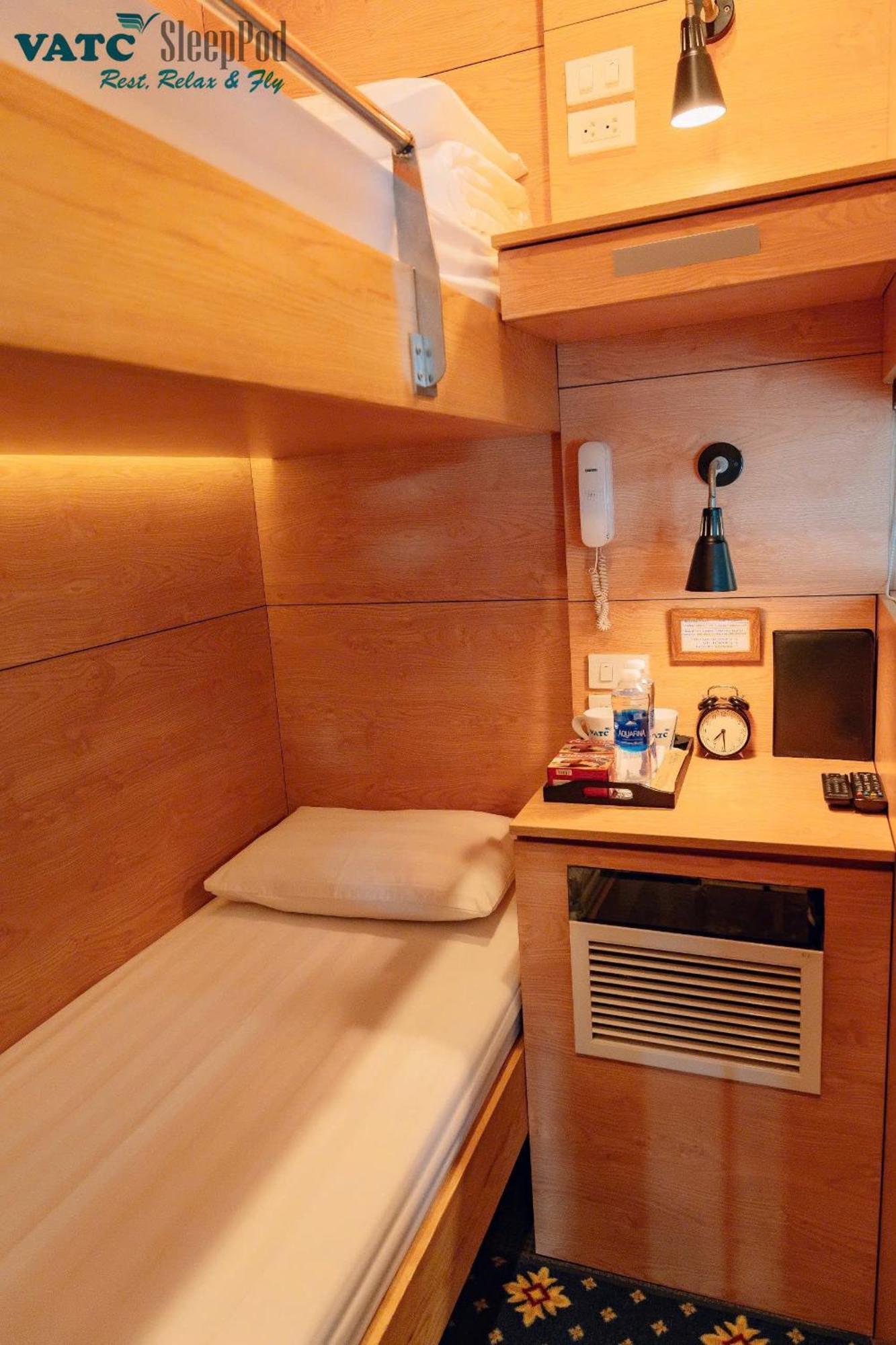 Готель Vatc Sleep Pod Terminal 2 Noi Bai Екстер'єр фото